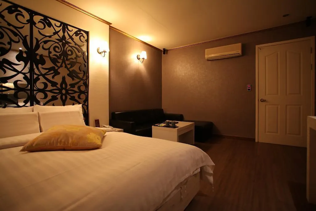 Songdo Me 2 Hotel Incheon 2*,