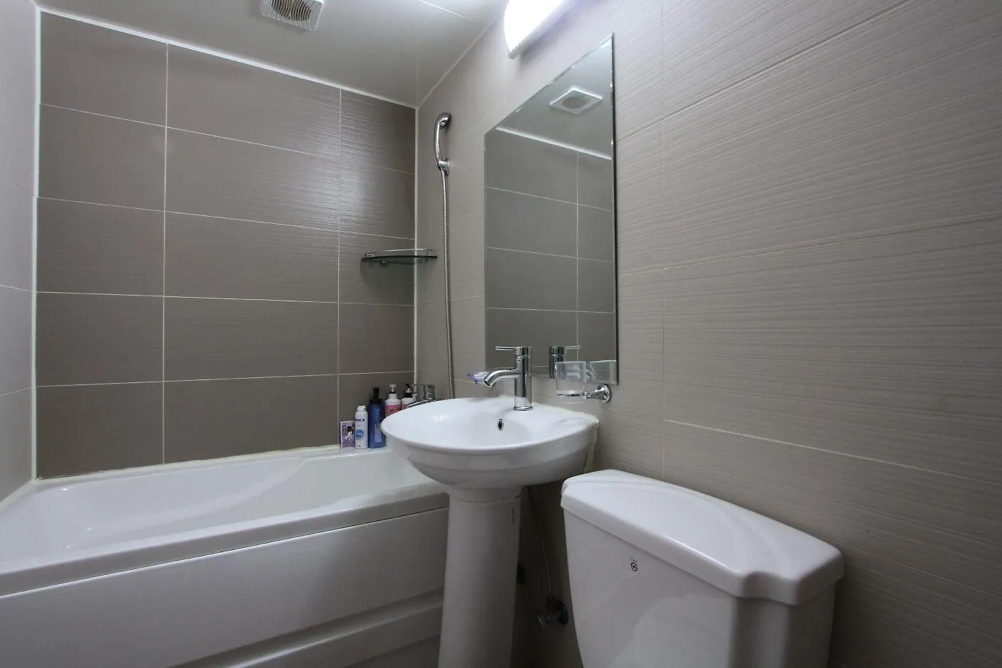 Songdo Me 2 Hotel 인천 2*,  대한민국