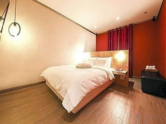 Songdo Me 2 Hotel Incheon 2*,  South Korea