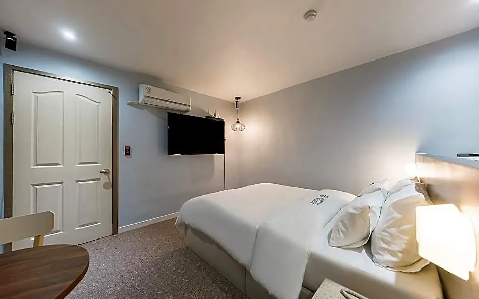 Songdo Me 2 Hotel Incheon 2*,